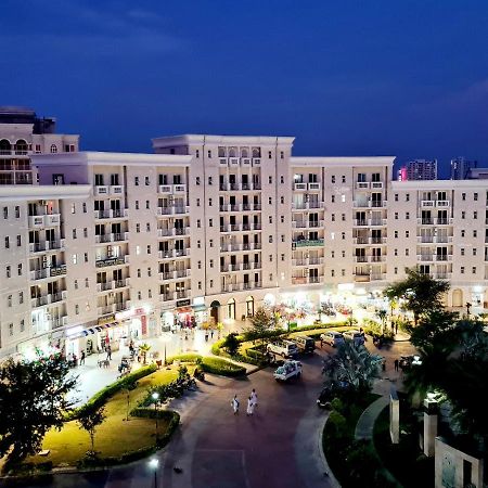 Vrindāvan Lord Krishna Palace酒店 外观 照片