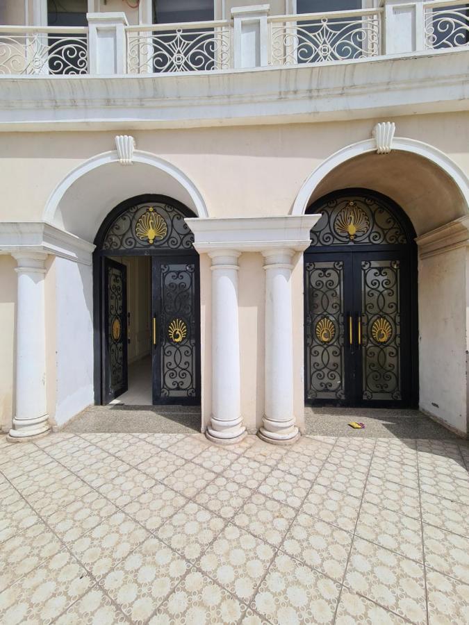Vrindāvan Lord Krishna Palace酒店 外观 照片